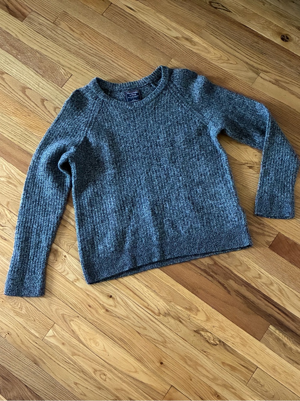 Abercrombie & Fitch Women’s Gray wool Blend Sweater